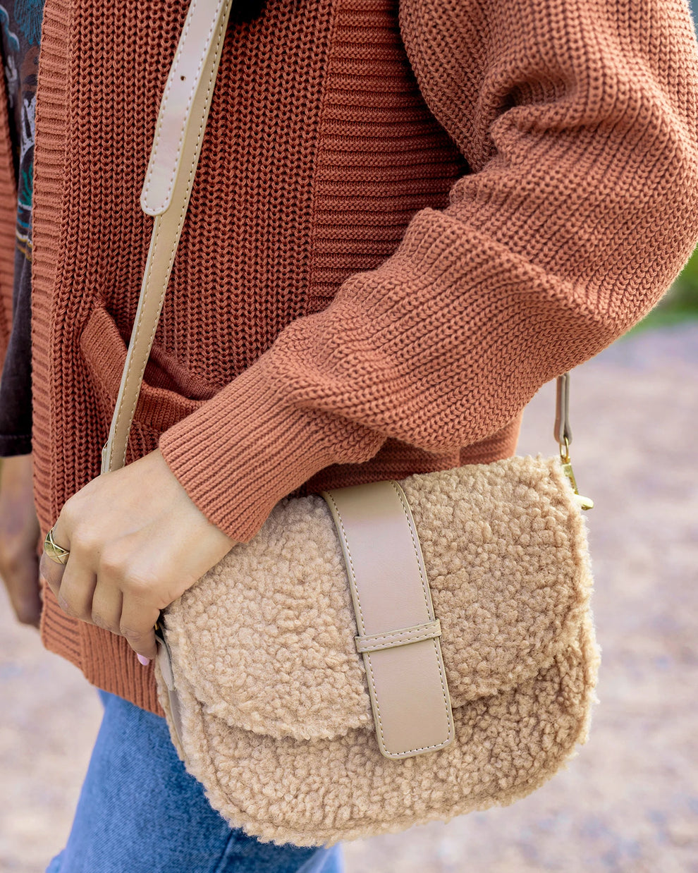 PREORDER Grace & Lace Sherpa Purse in Camel (ESTIMATE ARRIVAL 10-30-24)